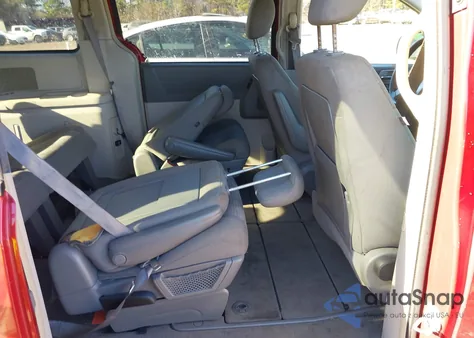 2008 Chrysler Town & Country Touring z USA, uszkodzony, nr VIN 2A8HR54P78R736148